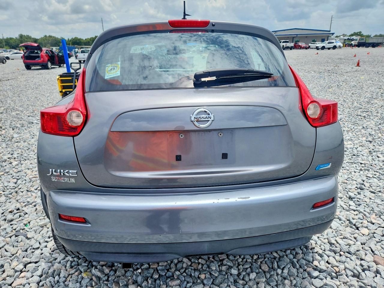 2014 Nissan Juke S - Image 6