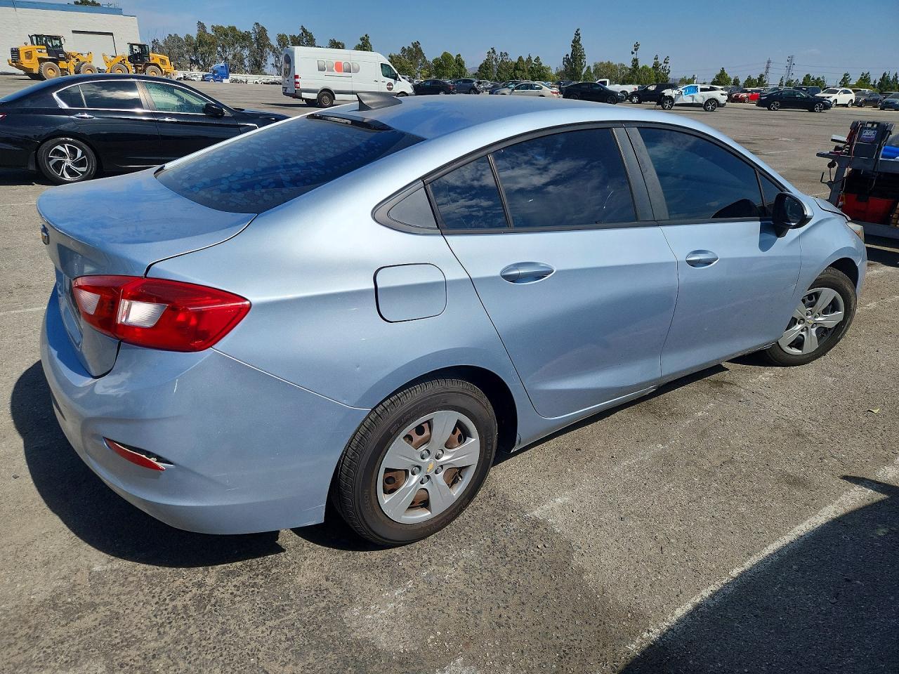 2017 Chevrolet Cruze Ls - Фото 3