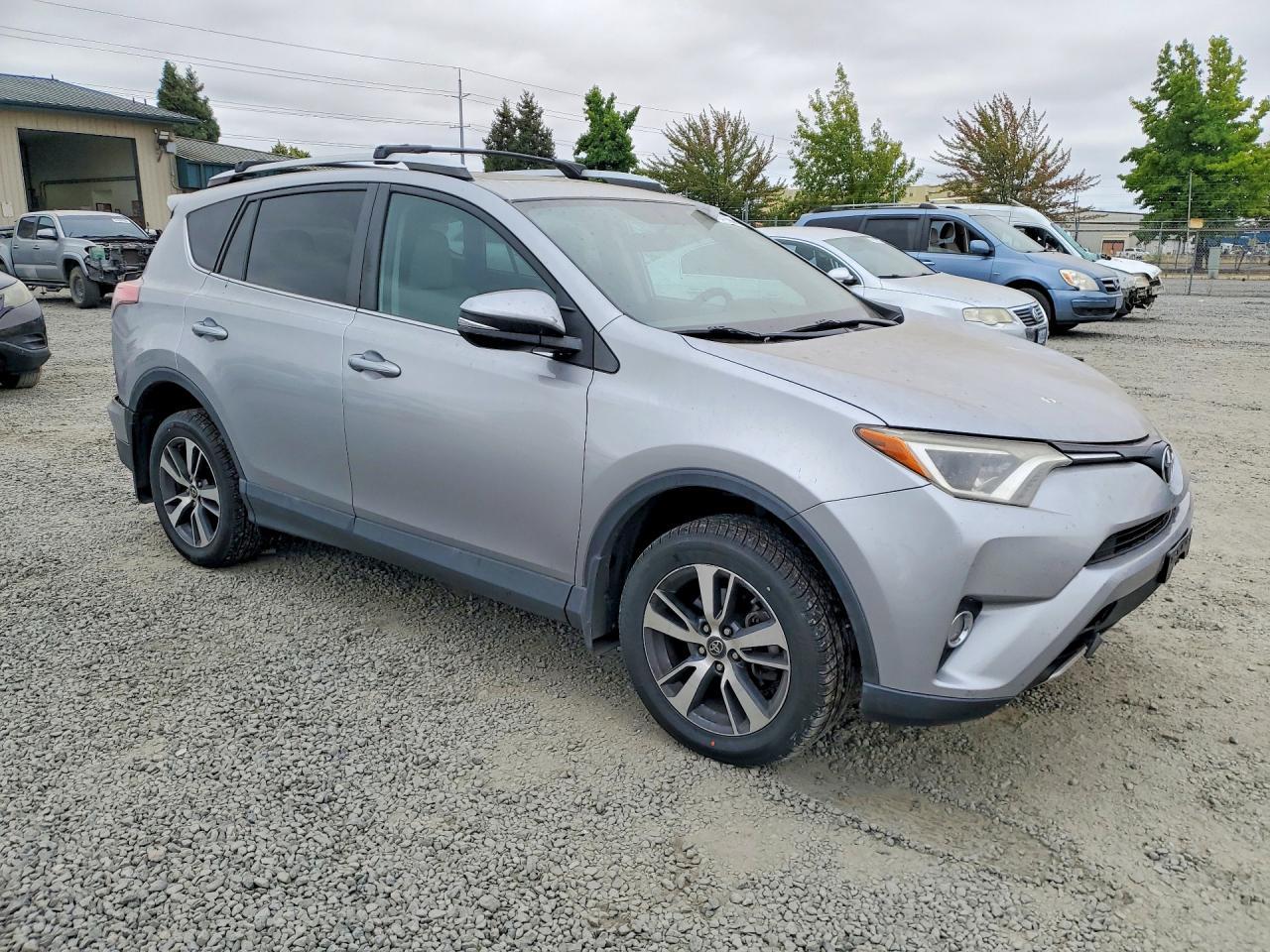 2016 Toyota Rav4 Xle - Фото 4