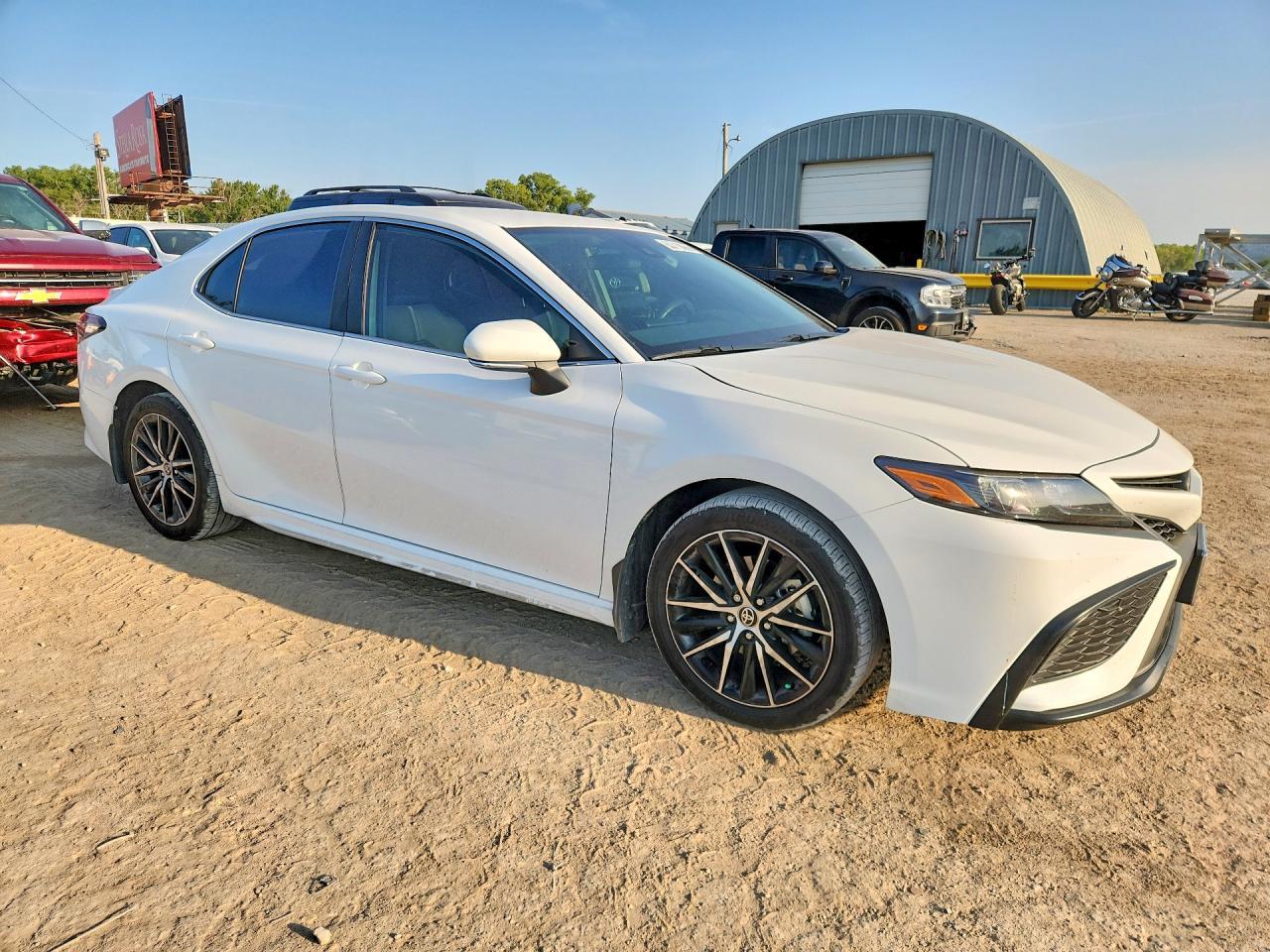 2024 Toyota Camry Se - Фото 4