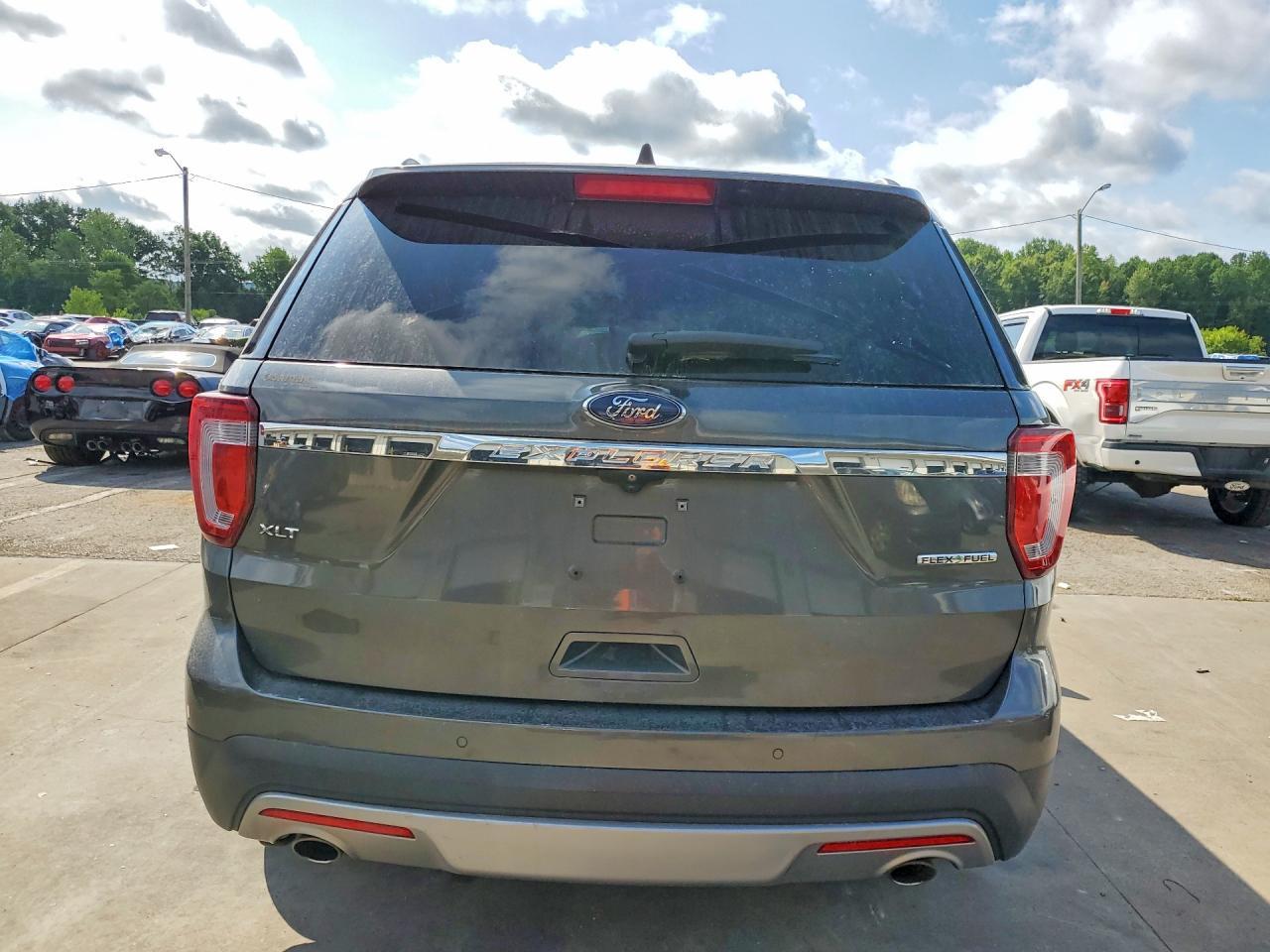 2016 Ford Explorer Xlt - Фото 6