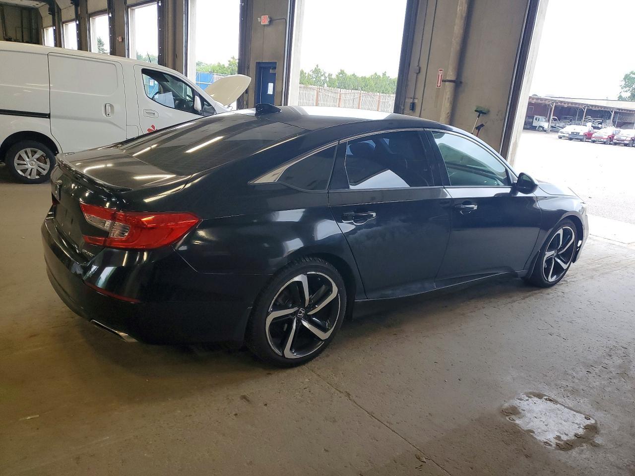 2018 Honda Accord Sport - Фото 3