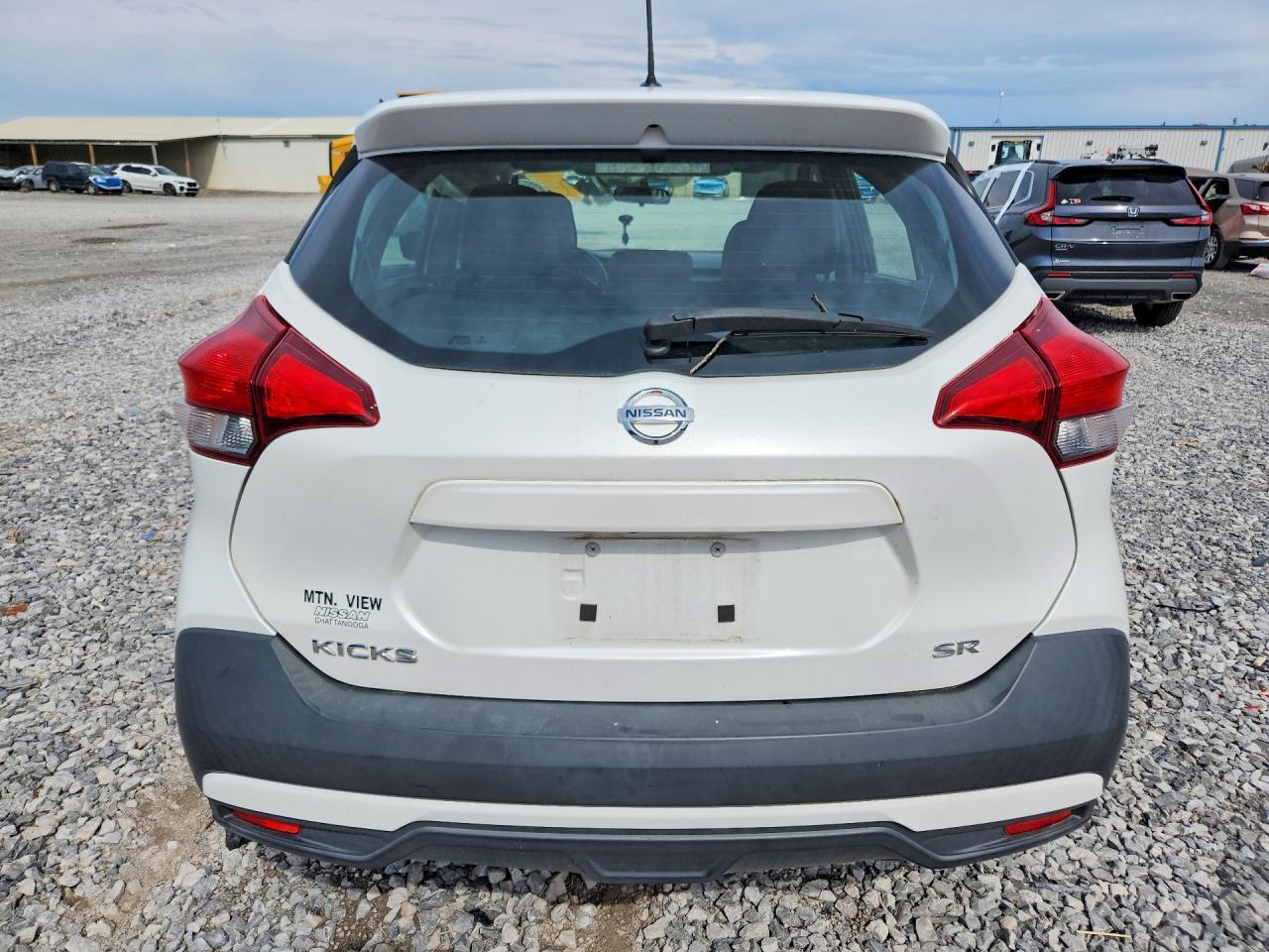 2019 Nissan Kicks Sr - Image 6