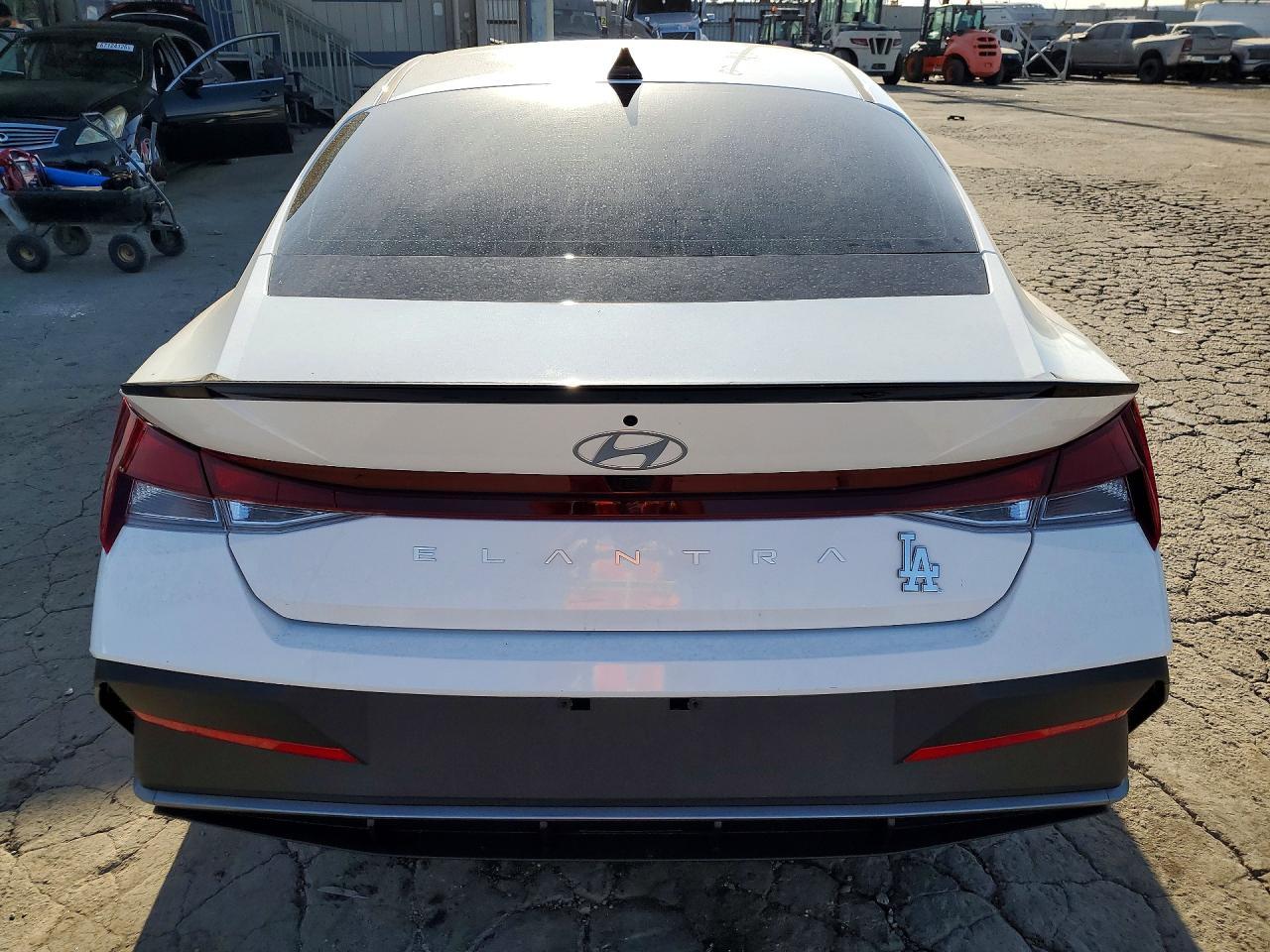 2026 Hyundai Elantra Sel Sport - Фото 6