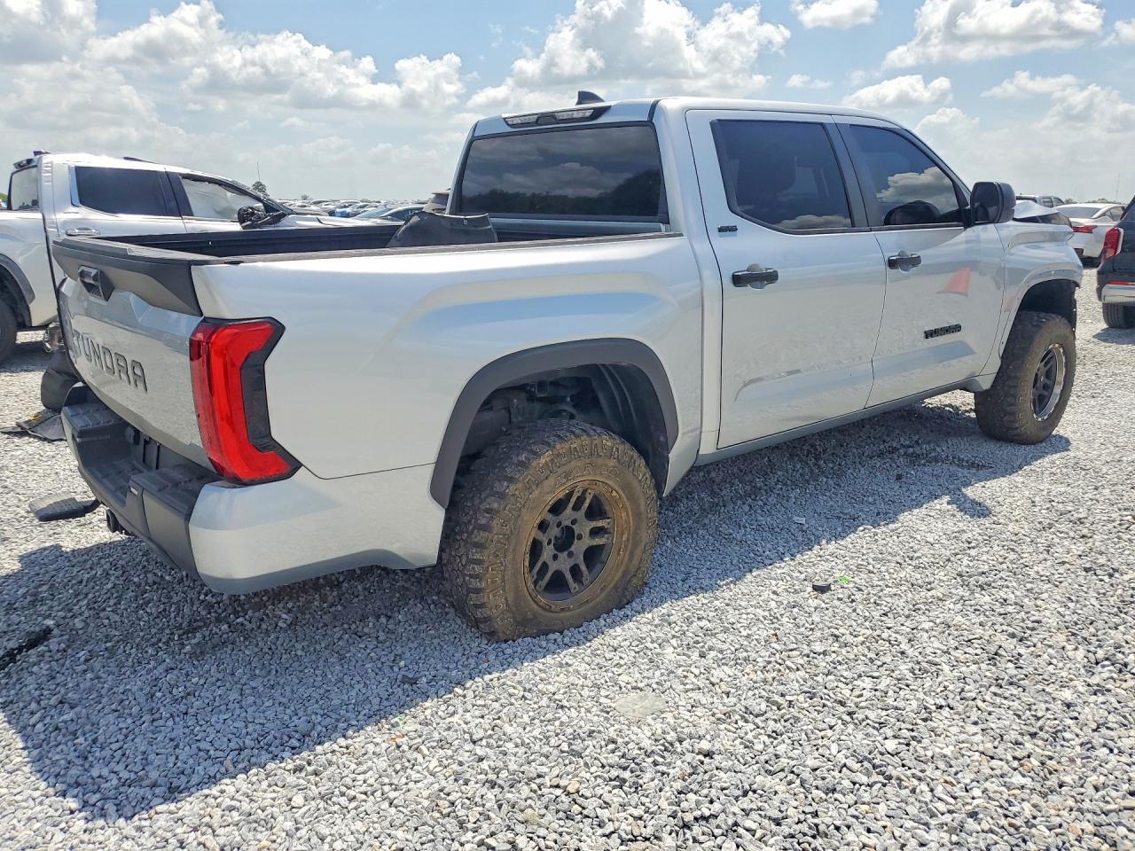 2025 Toyota Tundra Sr5 - Image 3
