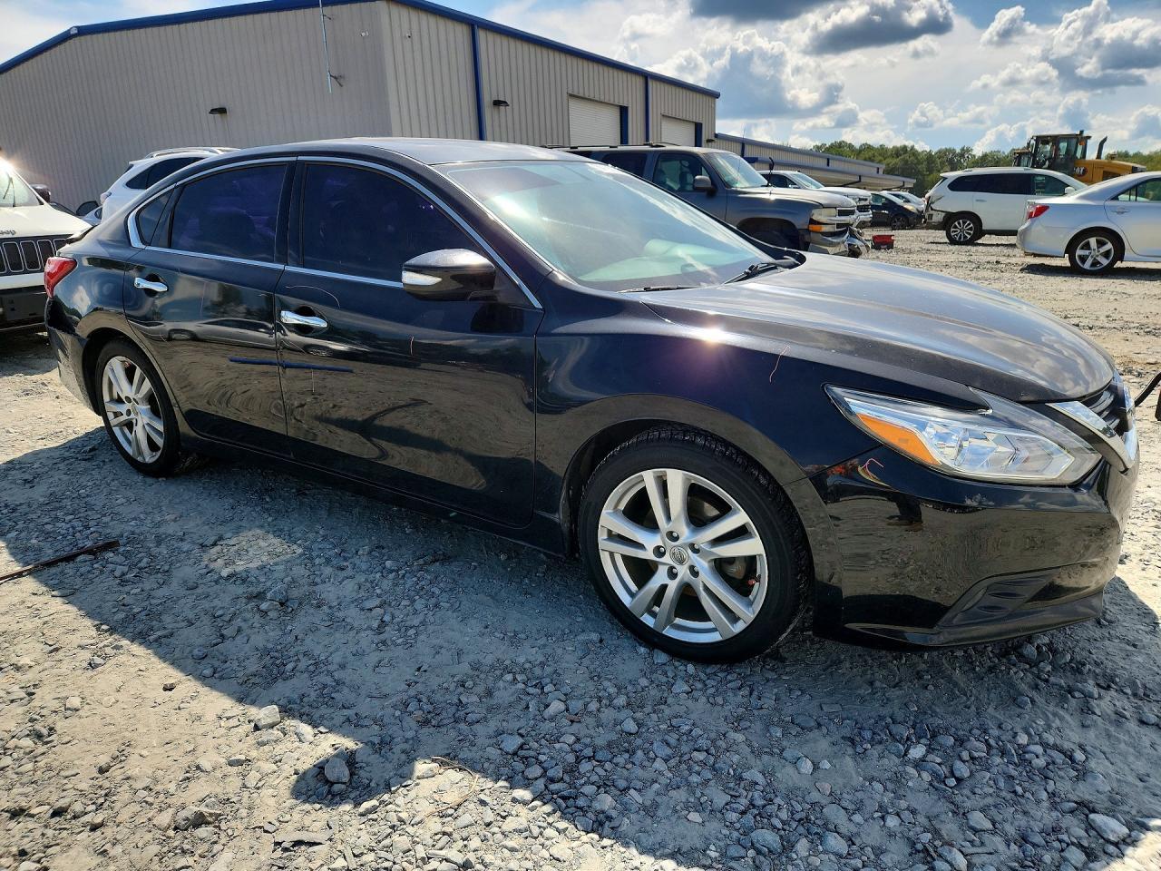 2016 Nissan Altima 3.5 Sl - Image 4