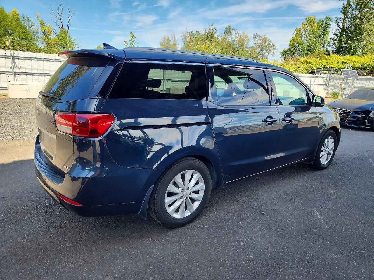 2016 Kia Sedona Ex - Фото 3
