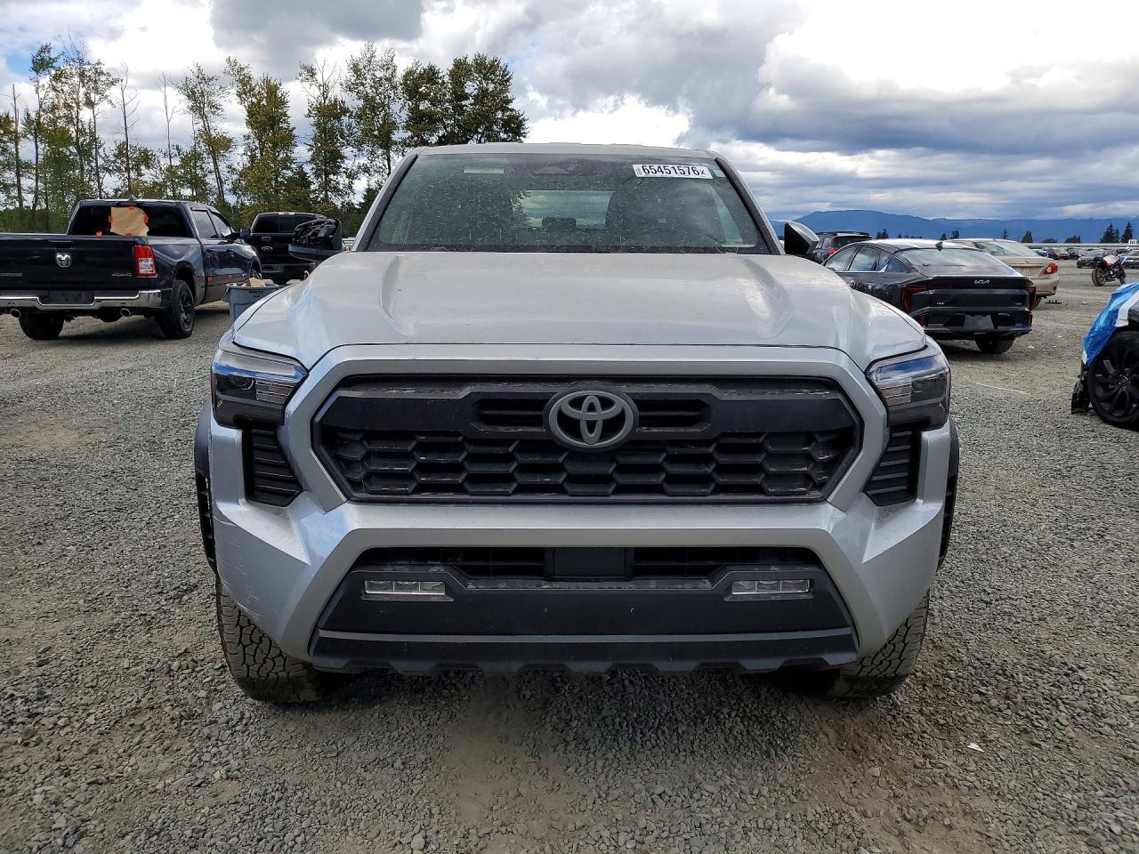2024 Toyota Tacoma Trd Off-Road - Image 5