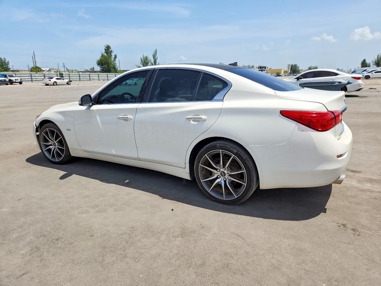 2017 Infiniti Q50 2.0T - Image 2