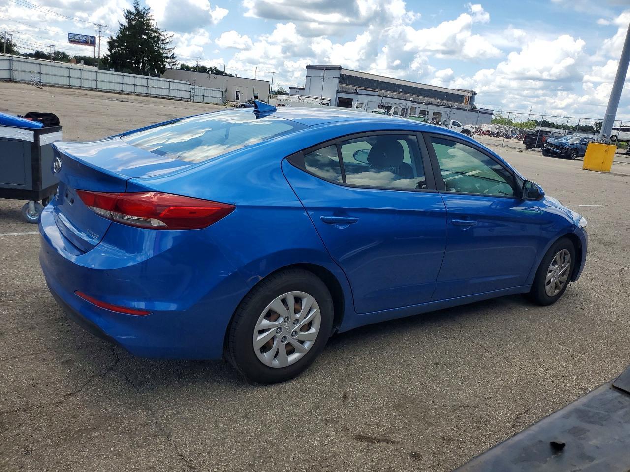 2017 Hyundai Elantra Se - Image 3