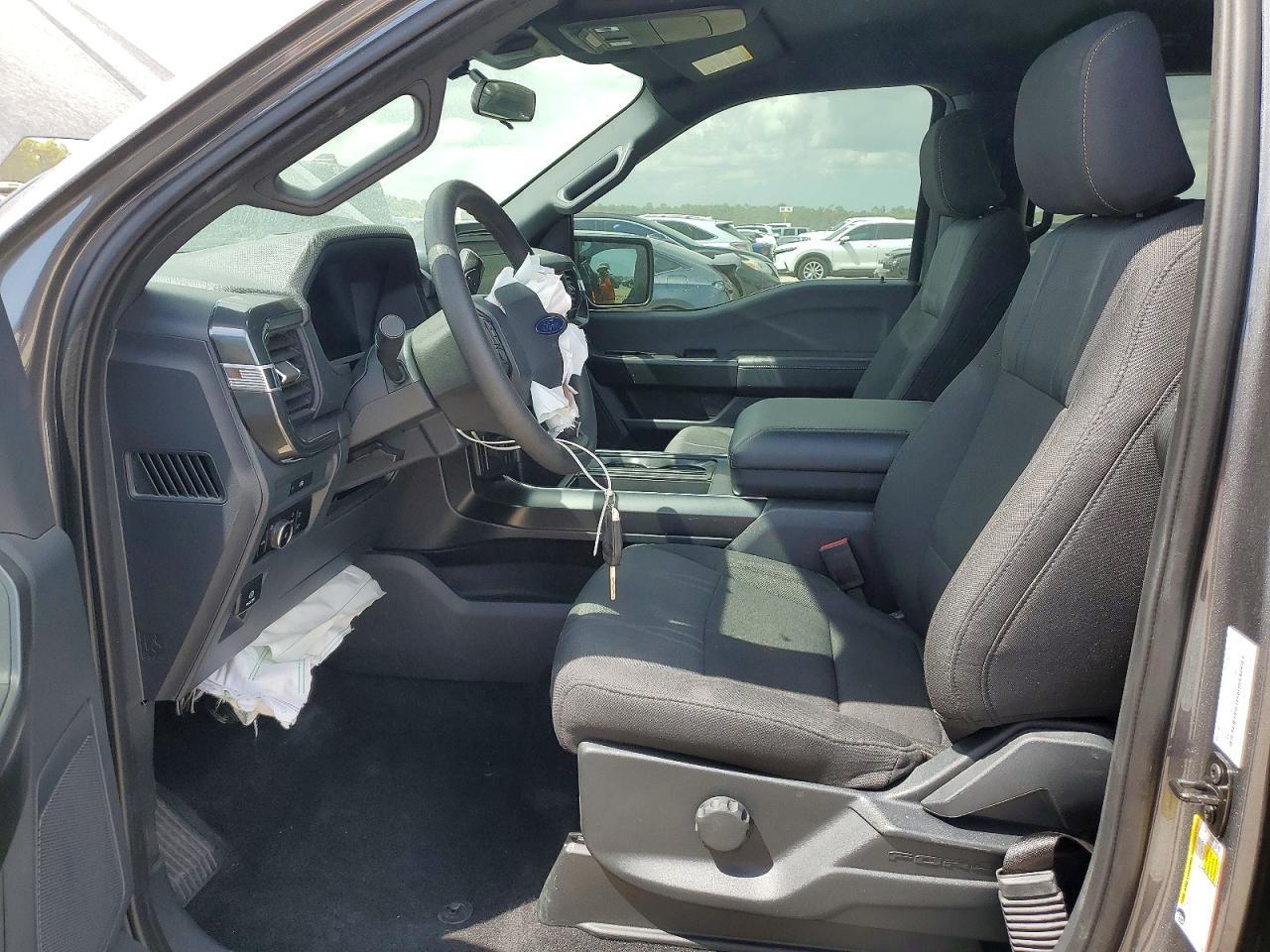 2025 Ford F150 Stx - Фото 7