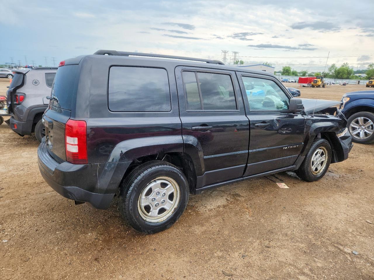 2016 Jeep Patriot Sport - Фото 3