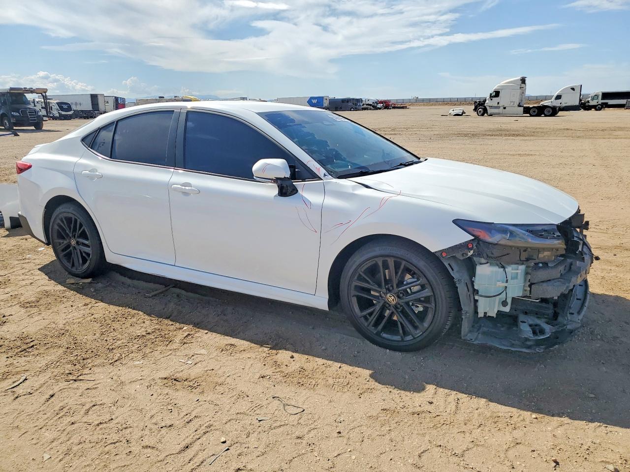 2025 Toyota Camry Se - Фото 4