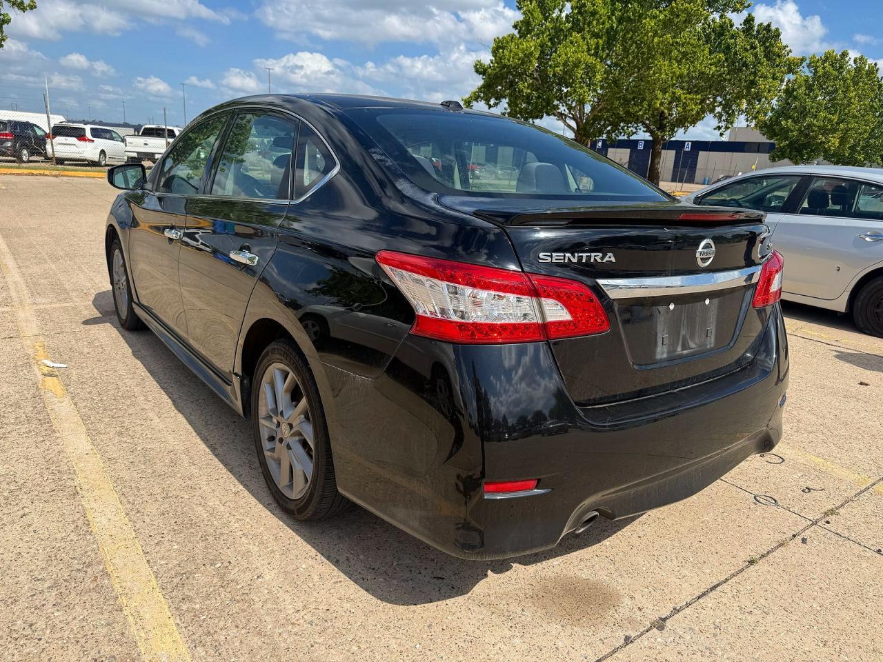 2015 Nissan Sentra Sr - Фото 3