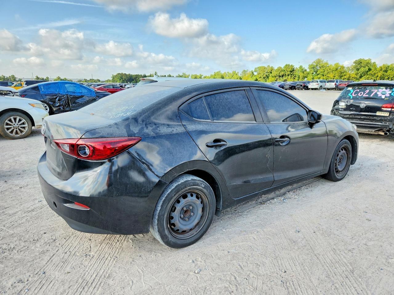 2017 Mazda 3 Sport - Фото 3