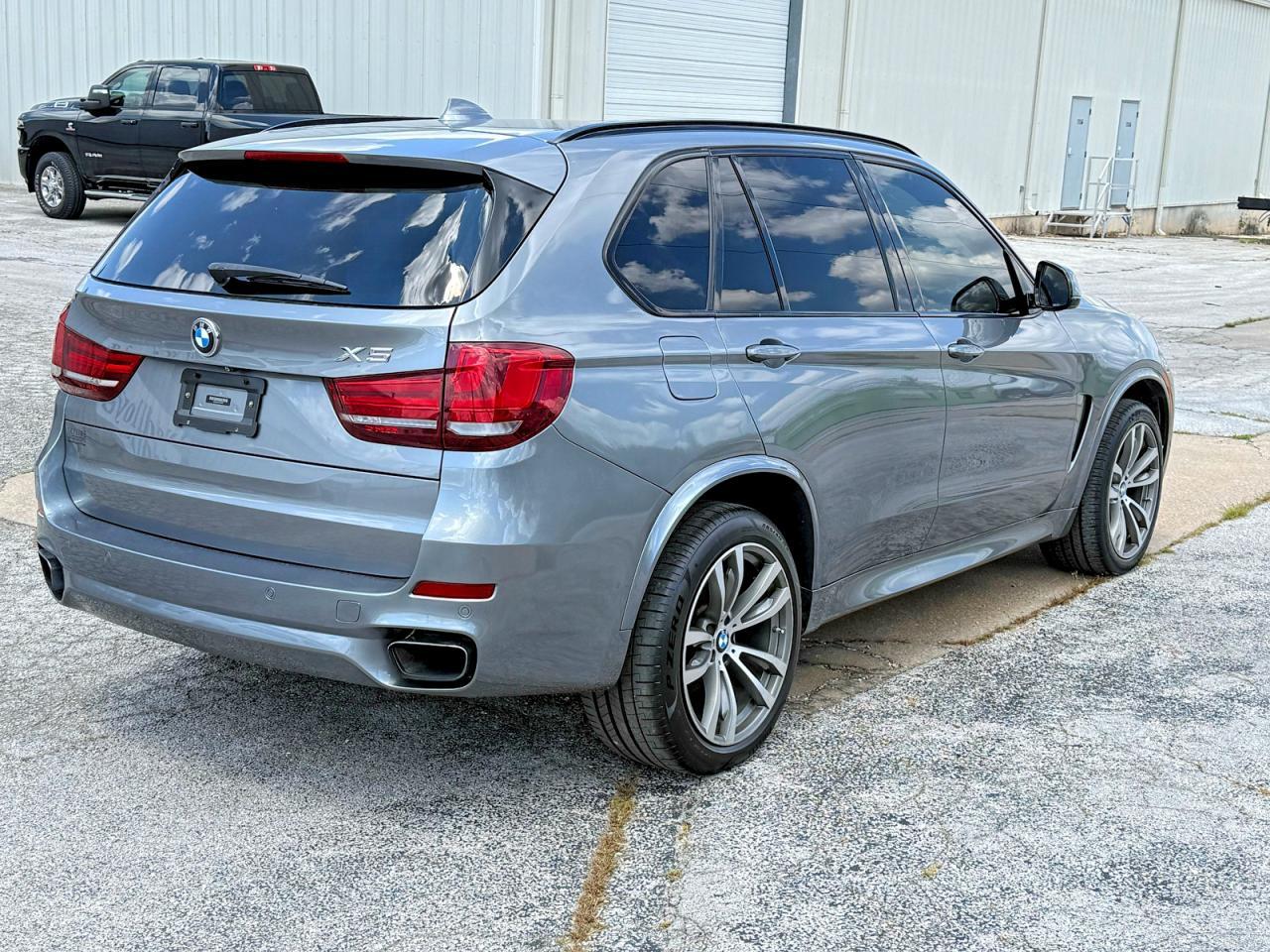 2015 BMW X5 xDrive50I - Фото 4
