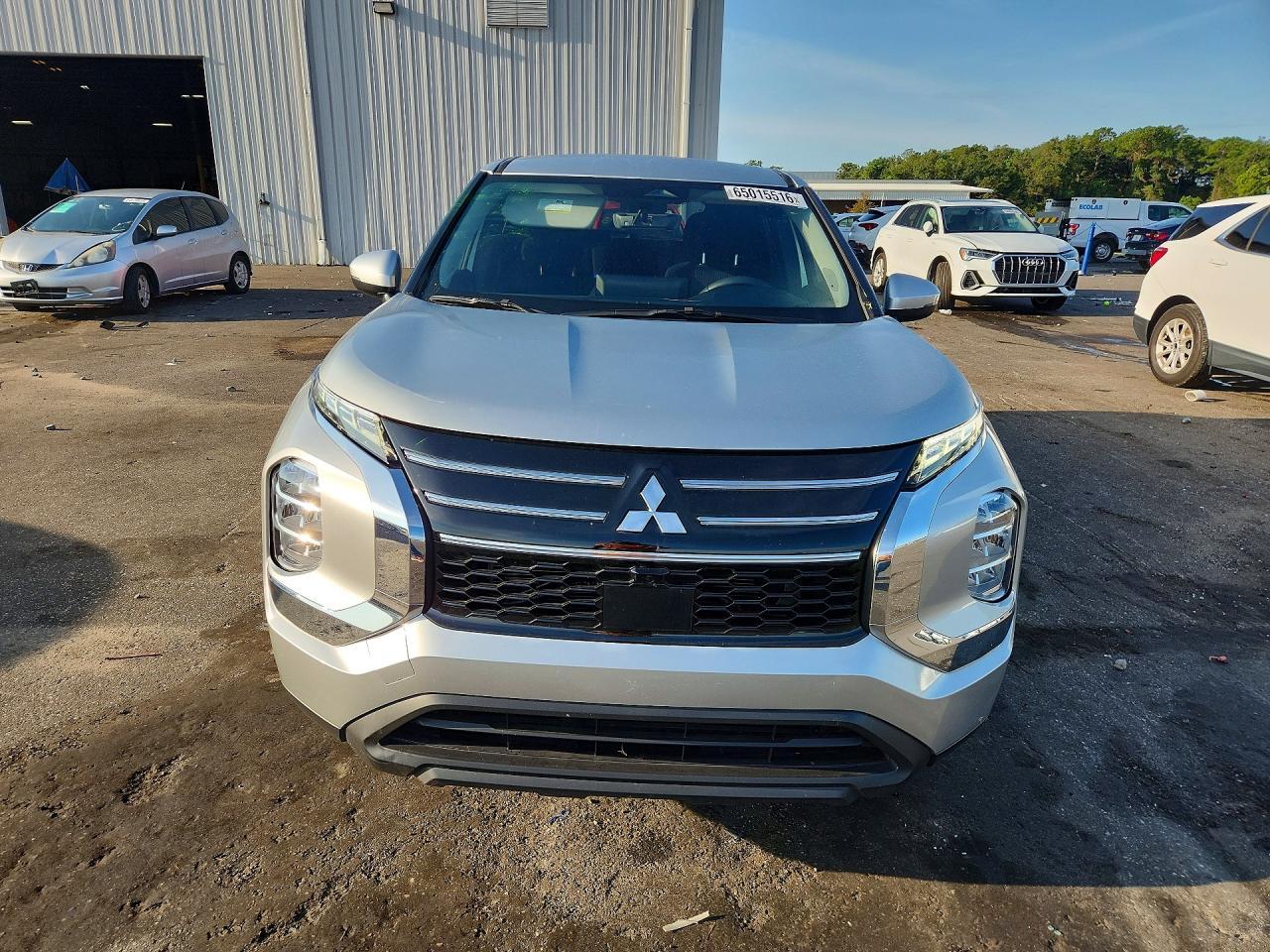 2025 Mitsubishi Outlander Es - Image 5