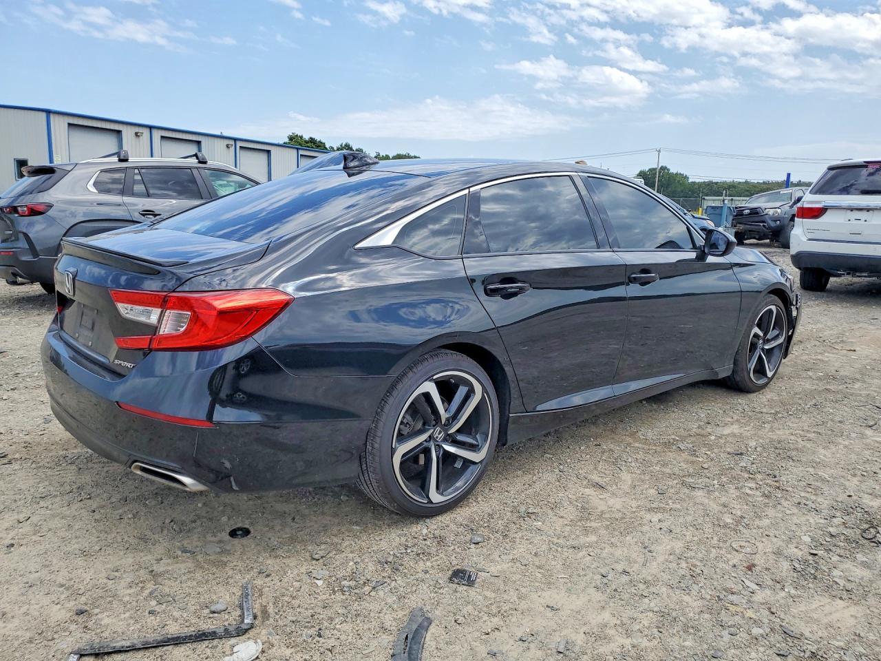 2021 Honda Accord Sport - Image 3