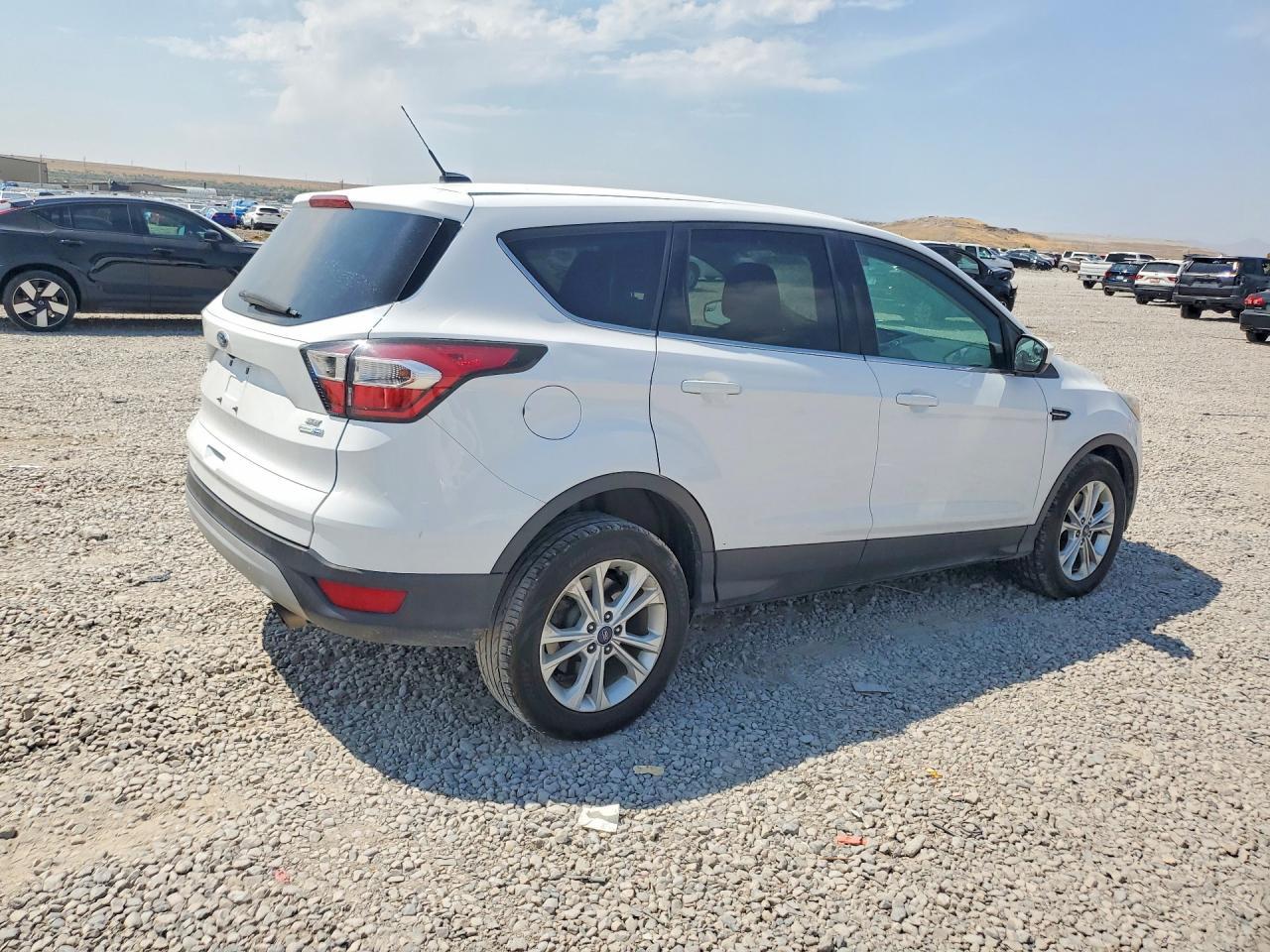 2017 Ford Escape Se - Image 3