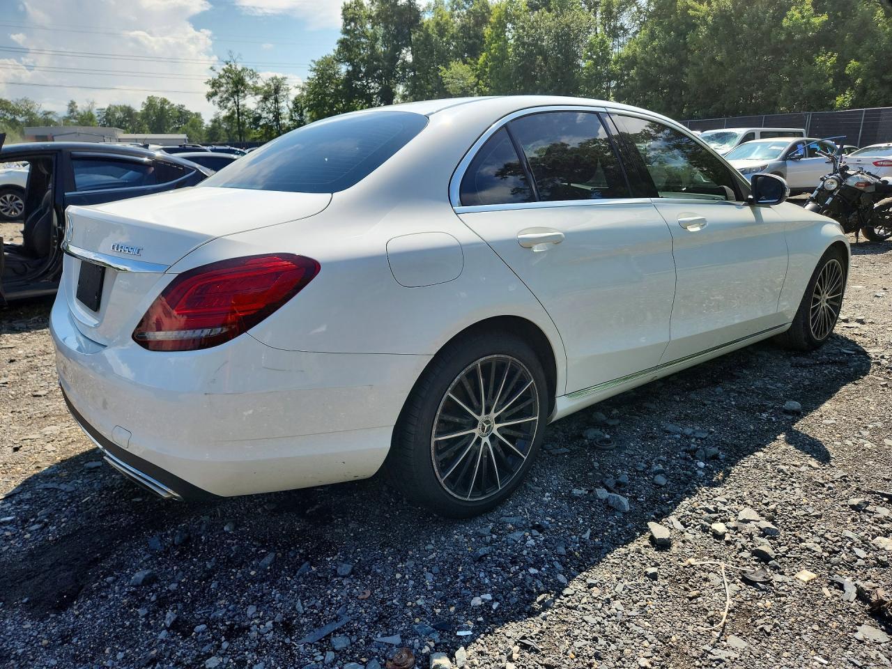 2019 Mercedes-Benz C 300 - Image 3