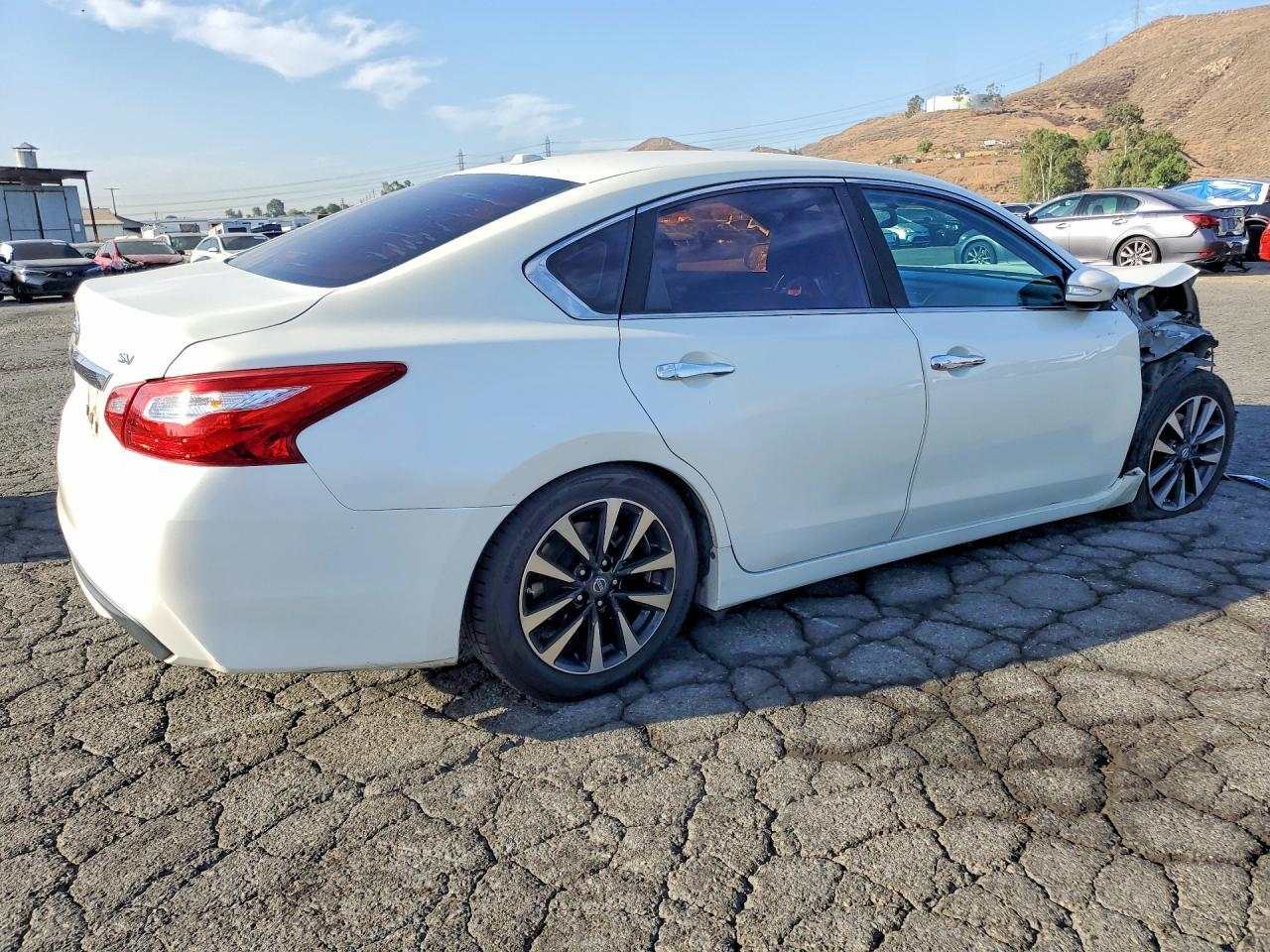 2016 Nissan Altima 2.5 Sv - Фото 3