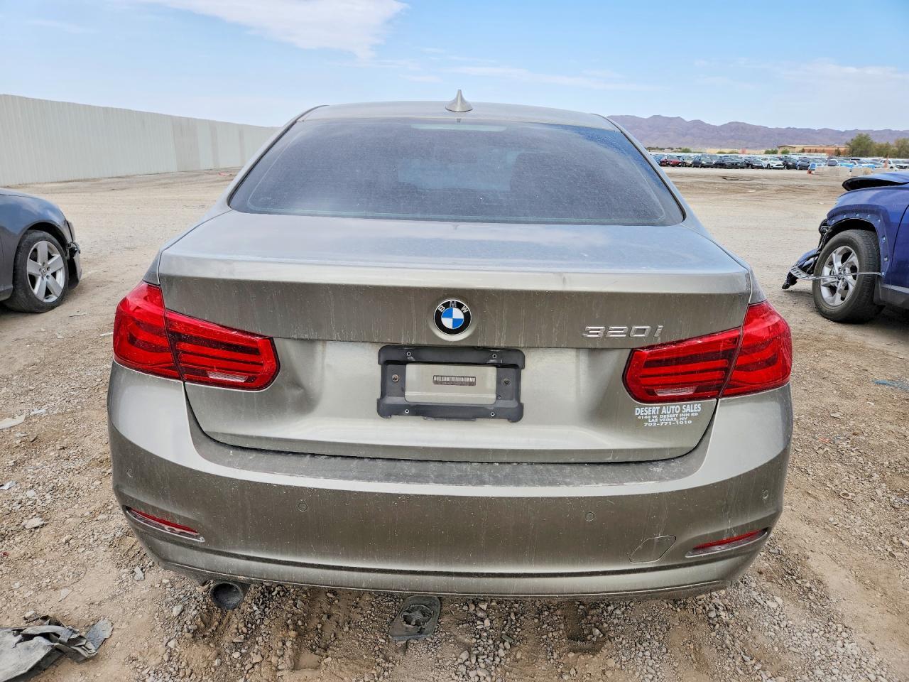 2017 BMW 320 I - Фото 6
