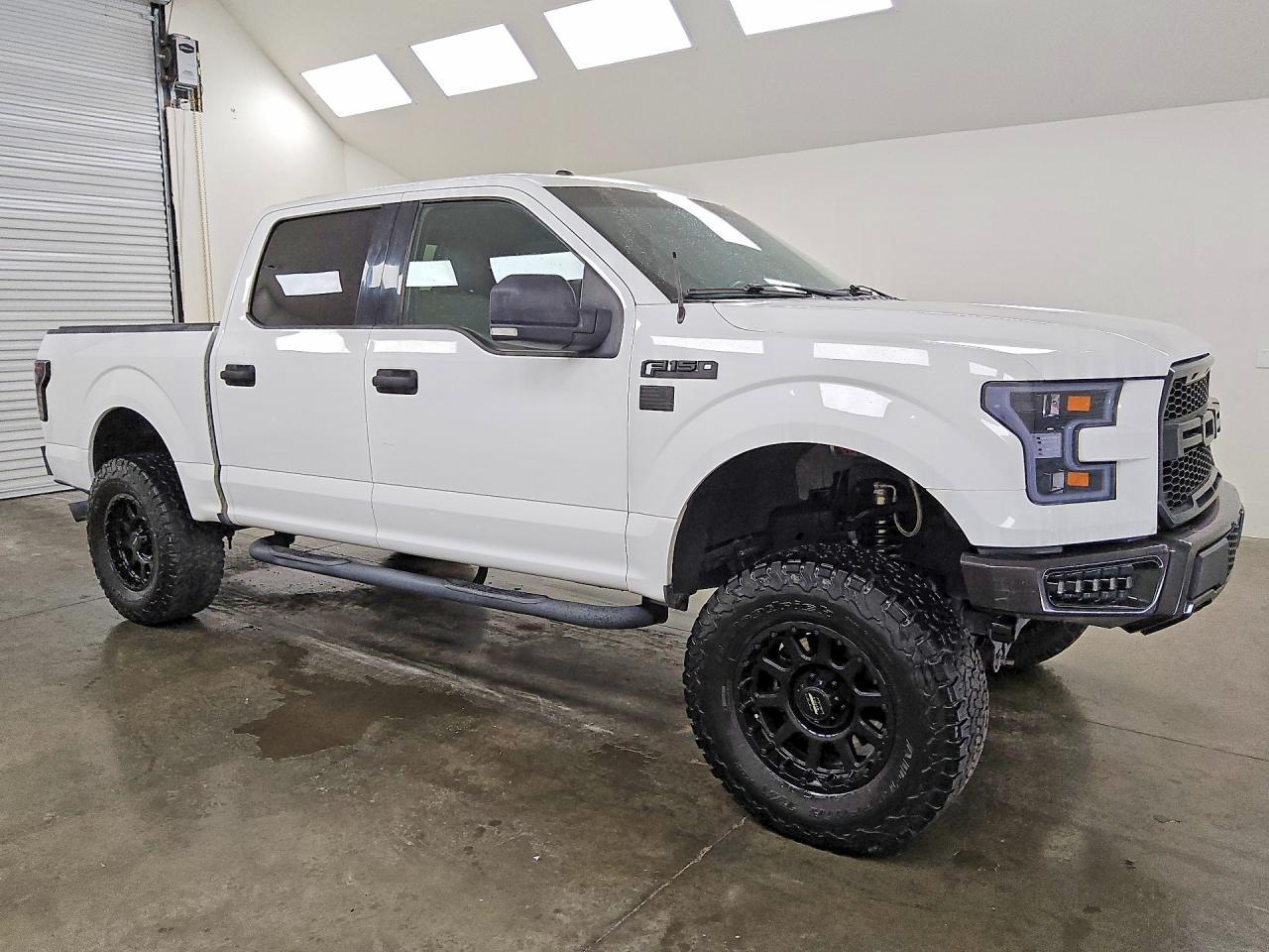 2016 Ford F150 Supercrew - Фото 4