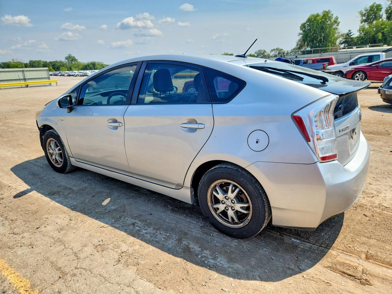 2010 Toyota Prius Ii - Image 2