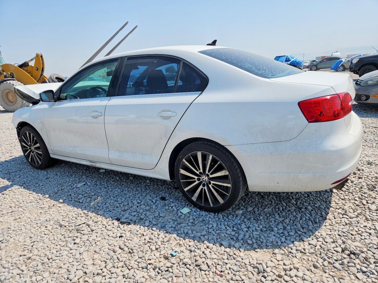 2013 Volkswagen Jetta Sel - Фото 2