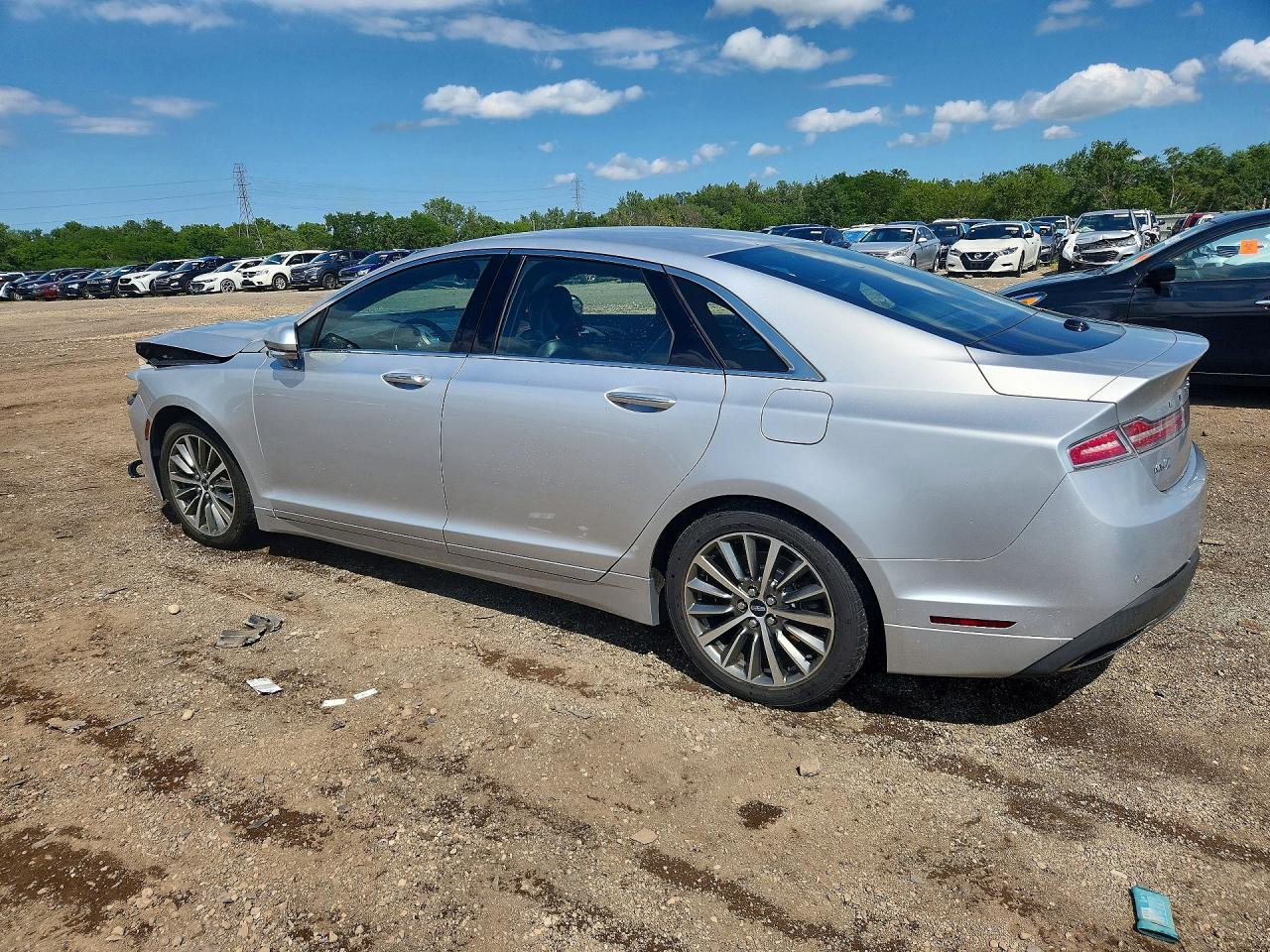2017 Lincoln Mkz Select - Image 2