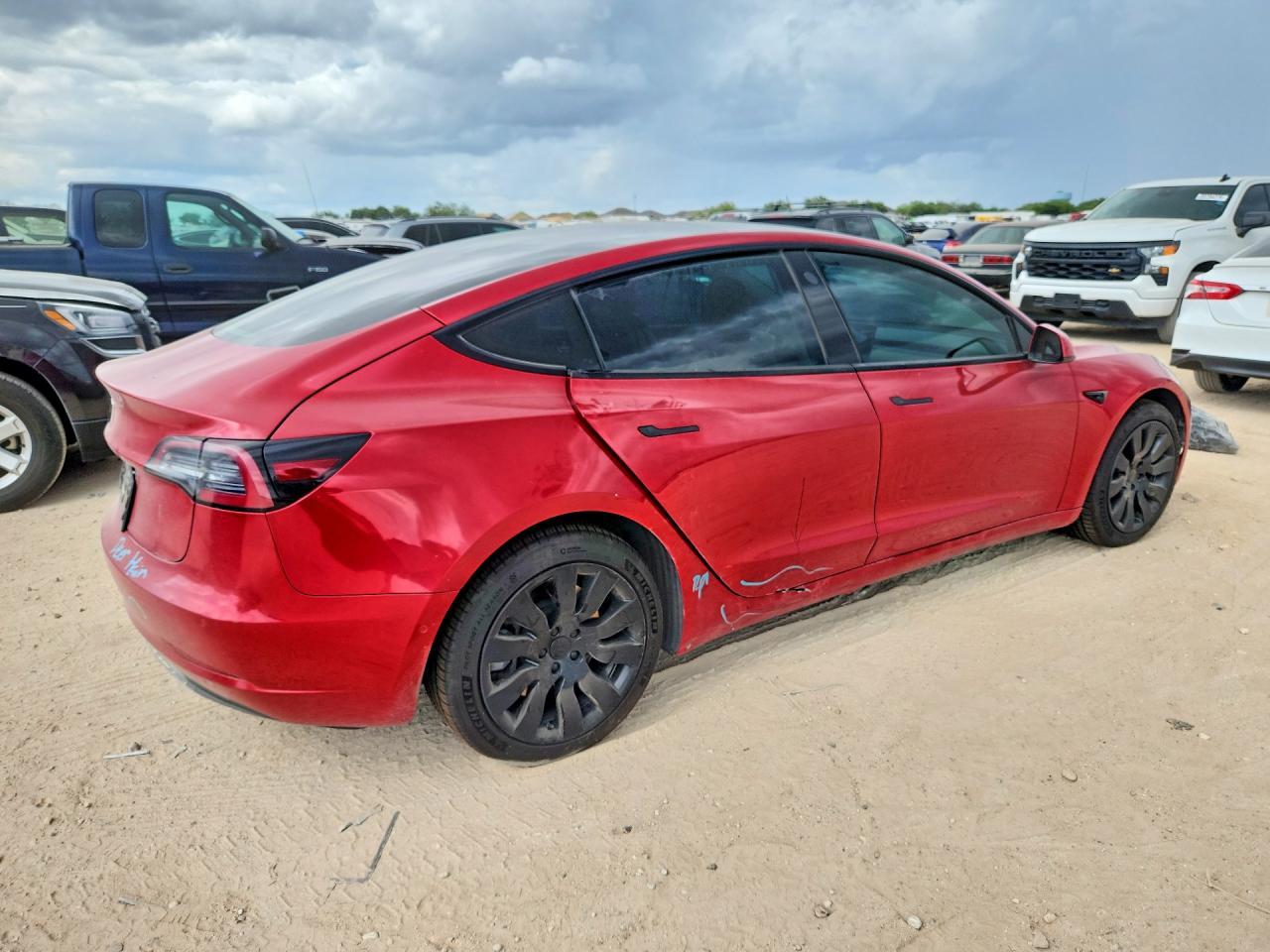2022 Tesla Model 3 - Фото 3