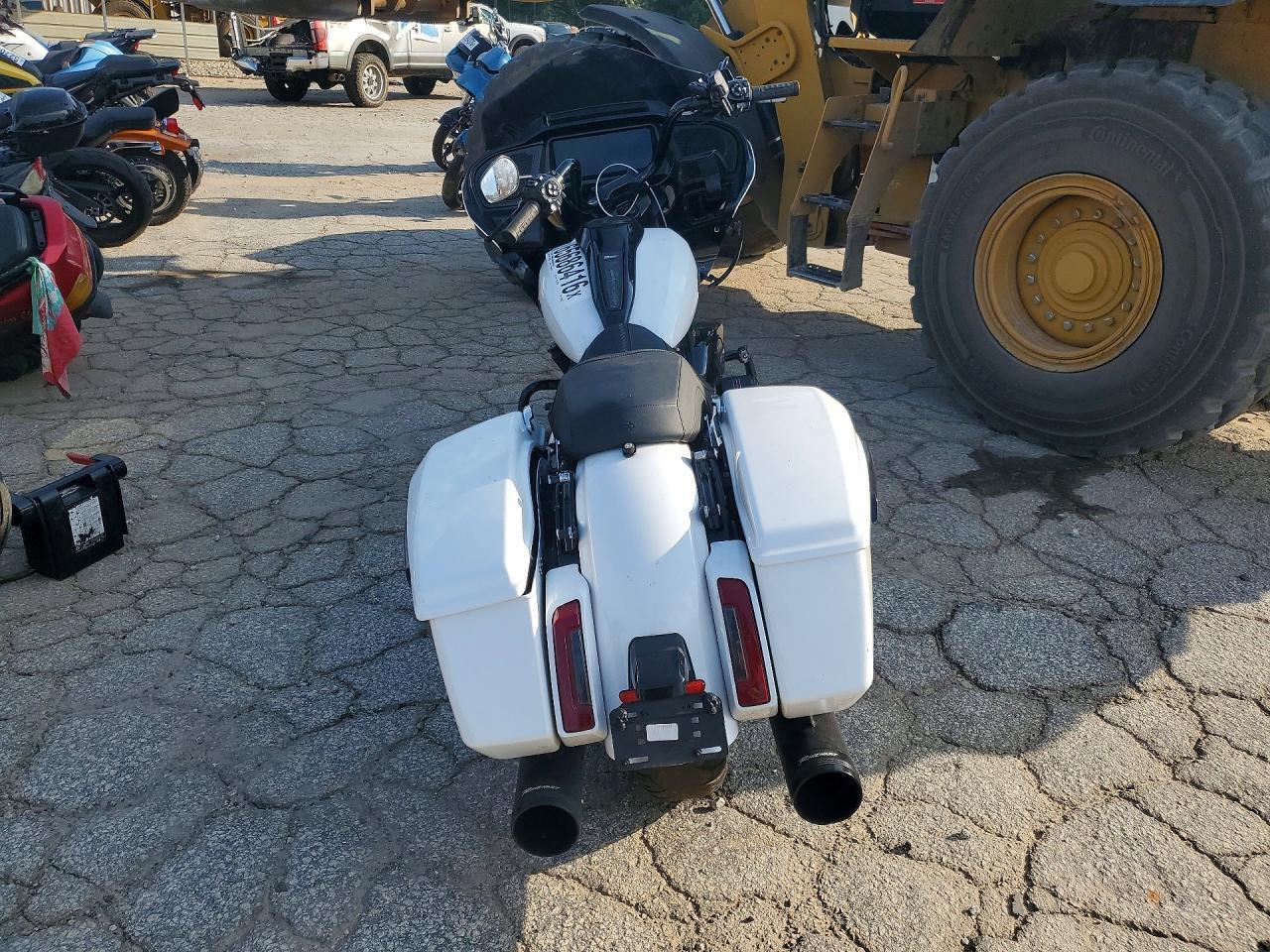 2025 Harley-Davidson Fltrx - Image 4