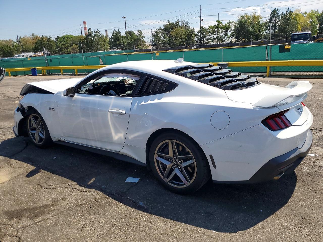 2024 Ford Mustang Gt - Image 2