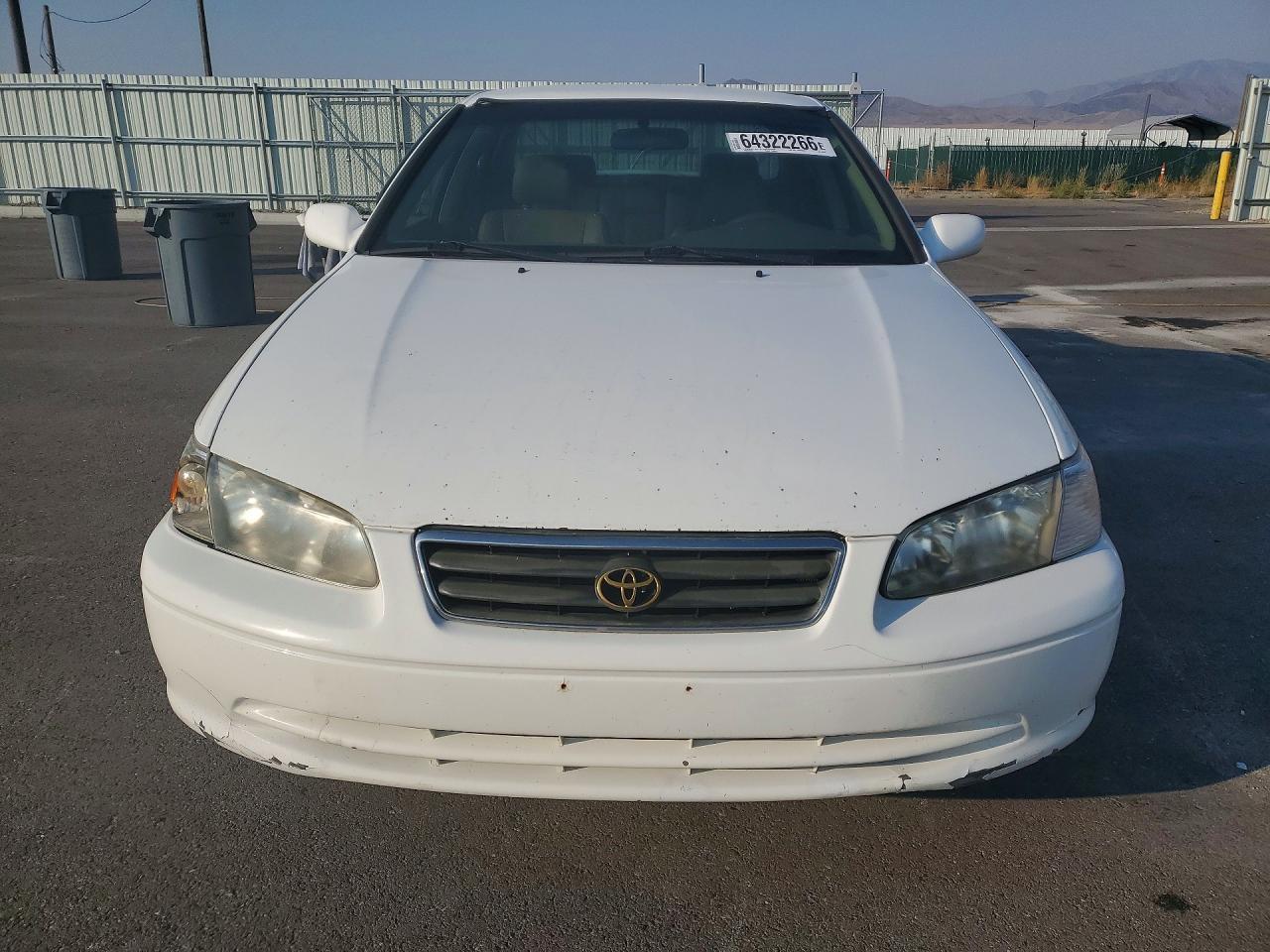 2000 Toyota Camry Le - Image 5
