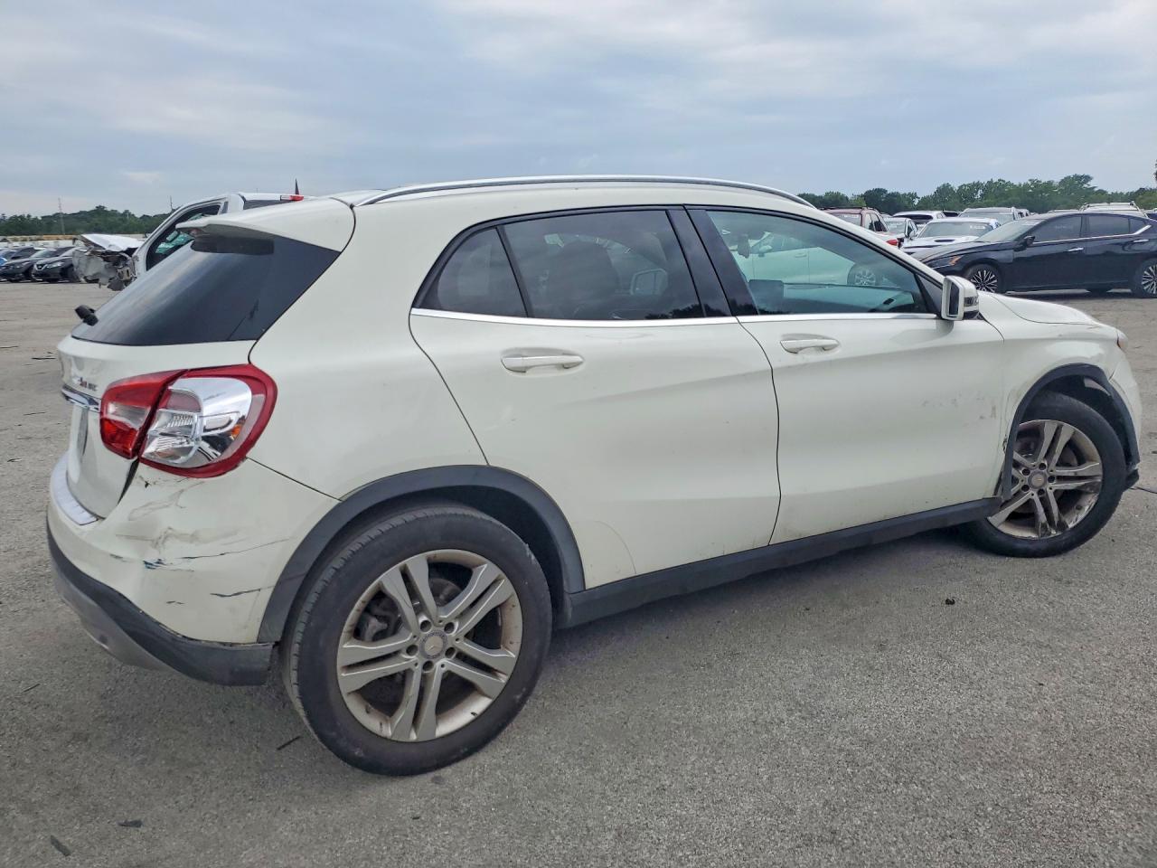 2017 Mercedes-Benz Gla 250 4Matic - Фото 3