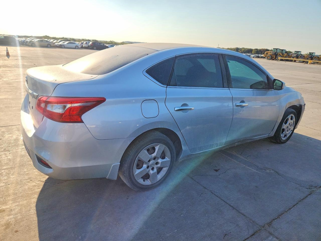 2017 Nissan Sentra S - Фото 3
