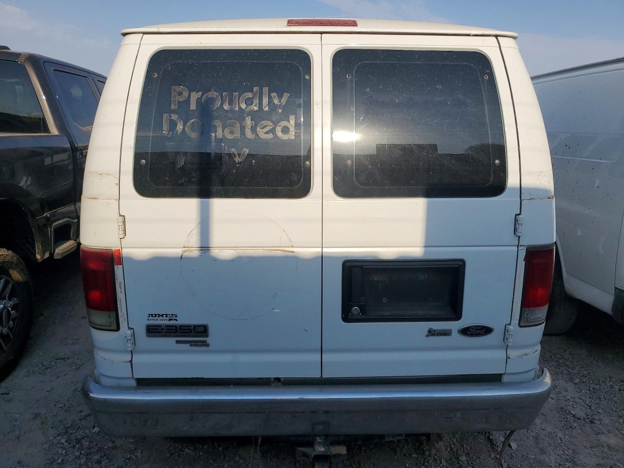 2010 Ford Econoline E350 Super Duty Wagon - Фото 6