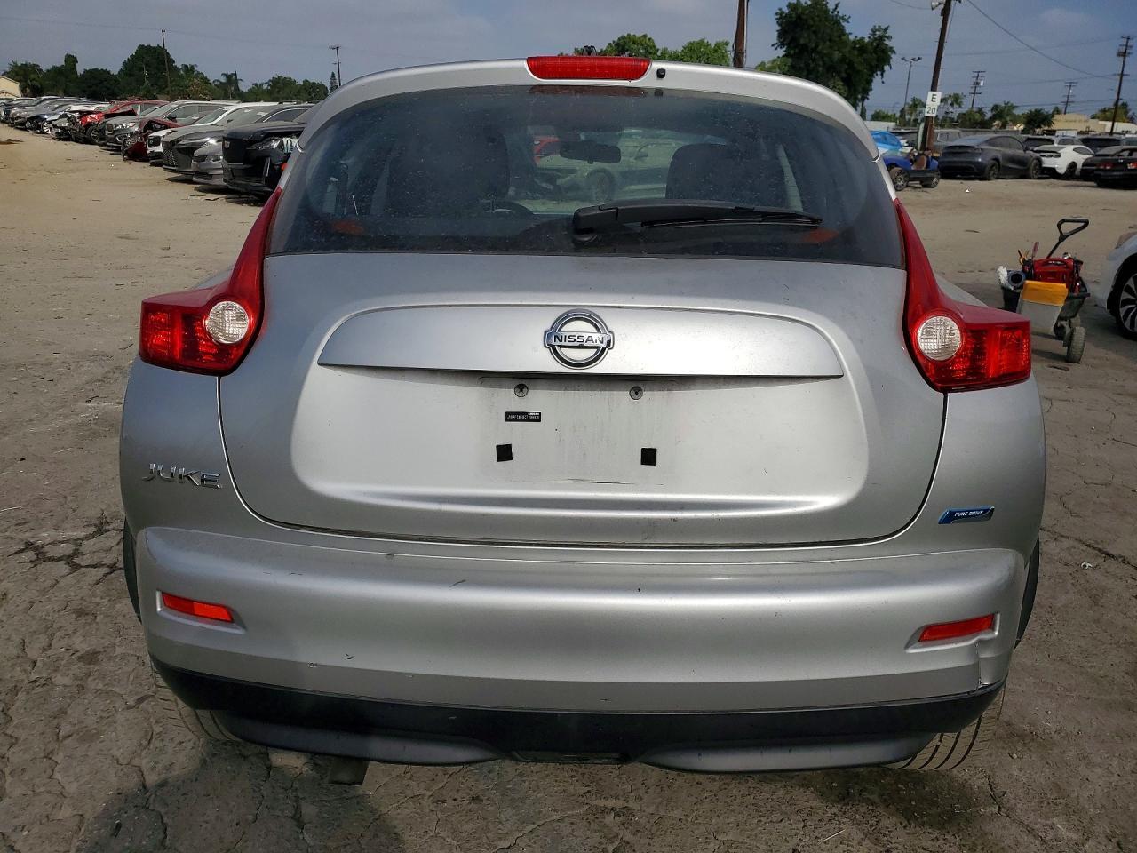 2012 Nissan Juke S - Фото 6
