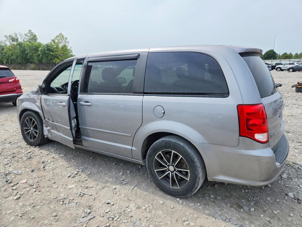 2015 Dodge Grand Caravan Se - Фото 2