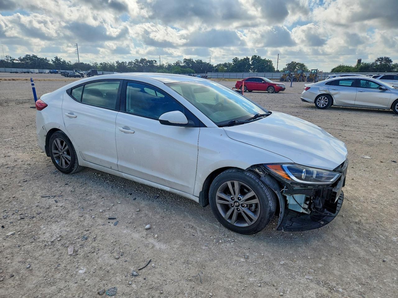 2018 Hyundai Elantra Sel - Фото 4
