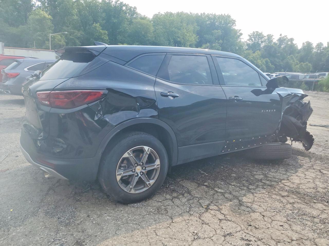 2023 Chevrolet Blazer 2Lt - Фото 3