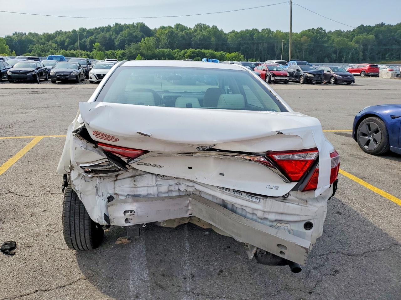 2015 Toyota Camry Le - Image 6