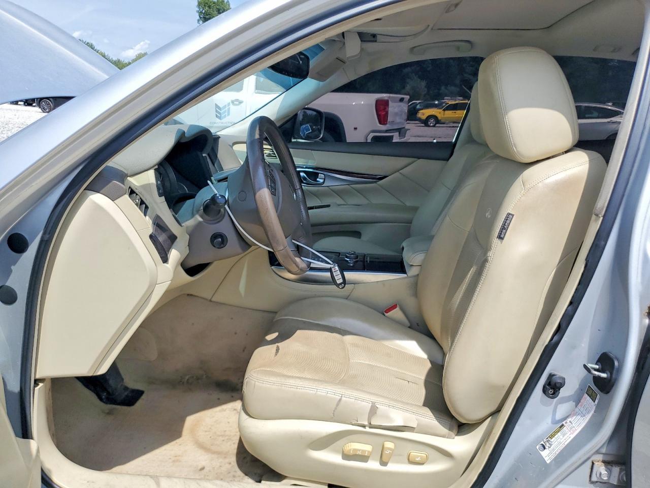 2011 Infiniti M37 Base - Image 7