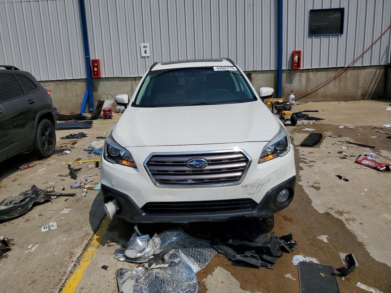 2017 Subaru Outback Touring - Image 5