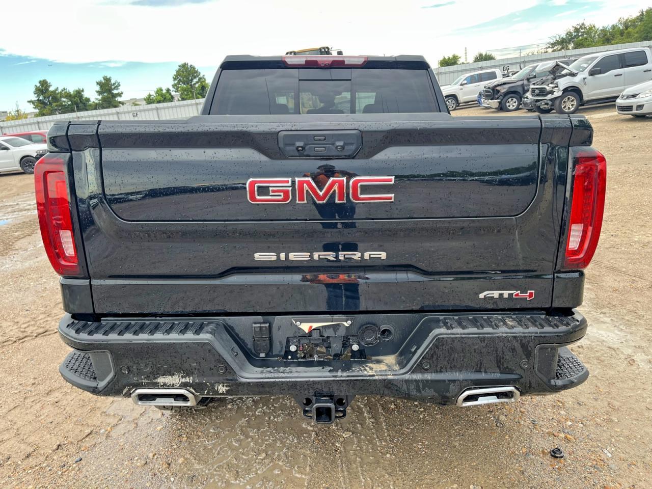 2026 GMC Sierra 1500 At4 Crew - Image 6