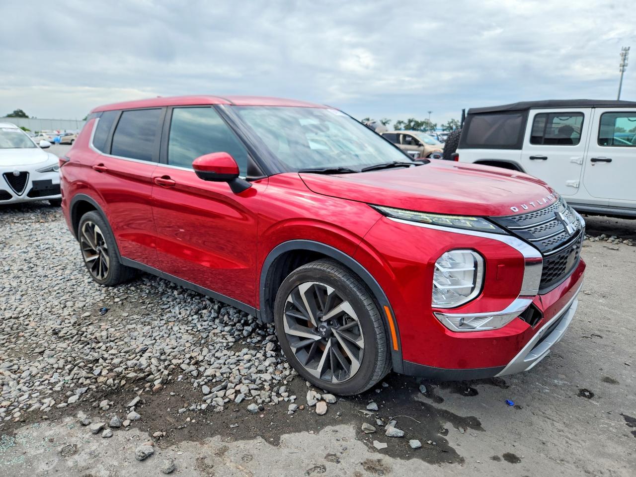 2022 Mitsubishi Outlander Se - Фото 4