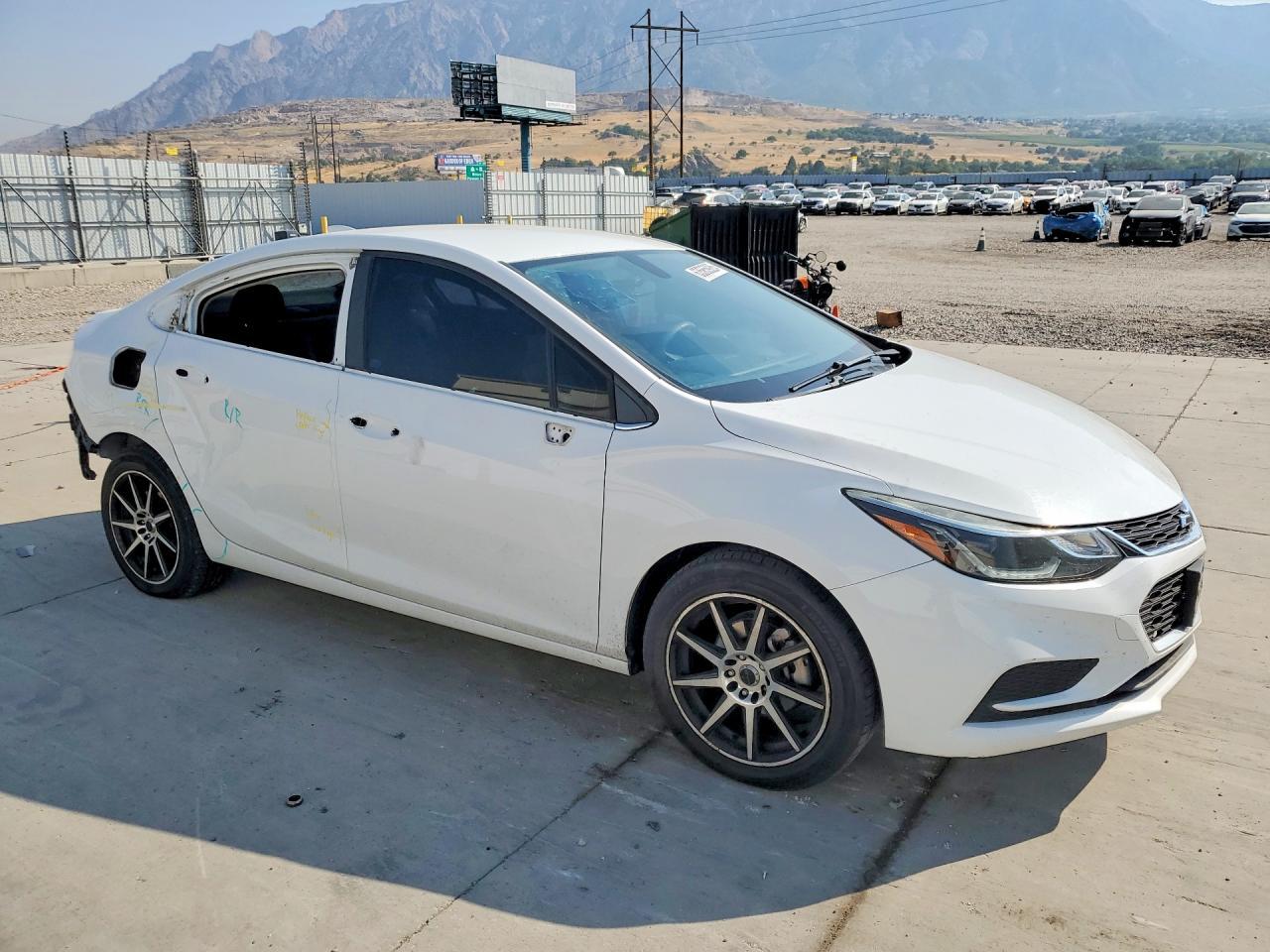 2017 Chevrolet Cruze Lt - Фото 4
