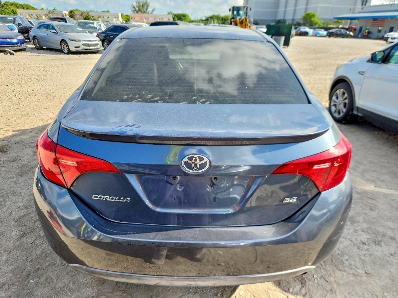 2018 Toyota Corolla Se - Фото 6