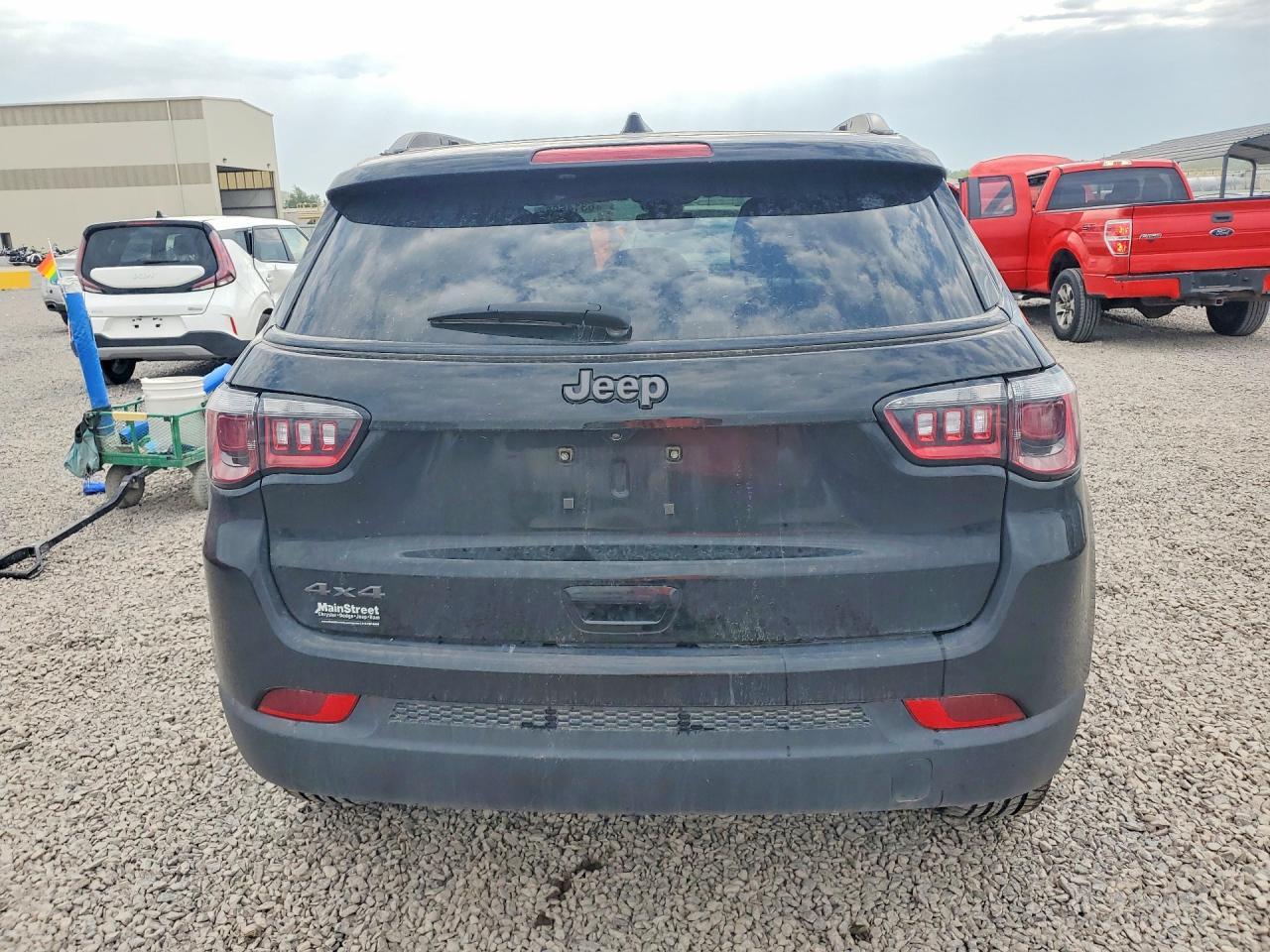 2025 Jeep Compass Latitude - Image 6