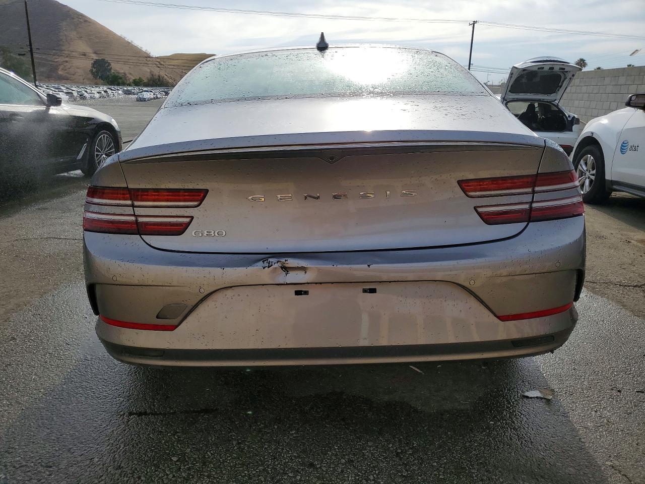 2023 Genesis G80 - Image 6
